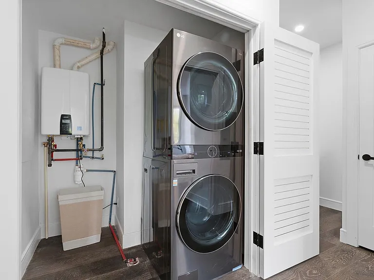9 Minerva St #2 — Photo 27
