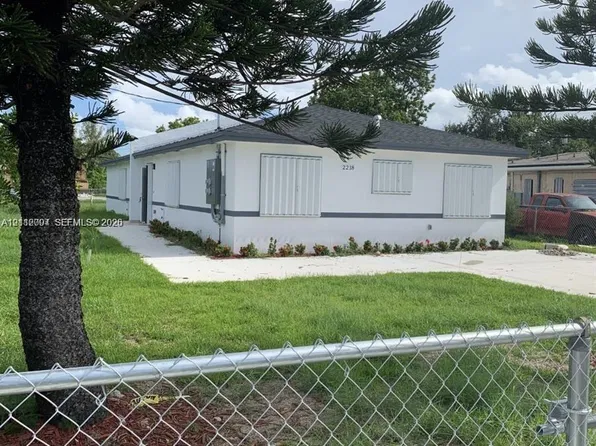 2218 NW 66th St, Miami, FL 33147