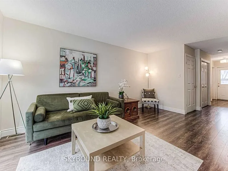 360 Cornridge Pl #7 — Photo 6