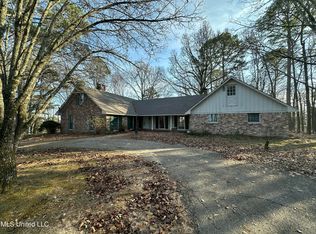 715 Wagner St, Water Valley, MS 38965