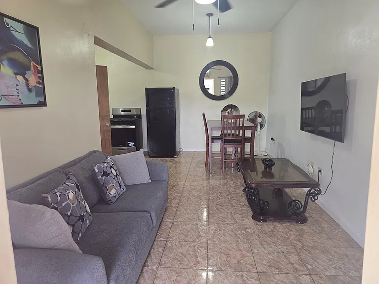 27 Lowry Hill Est #B — Photo 4