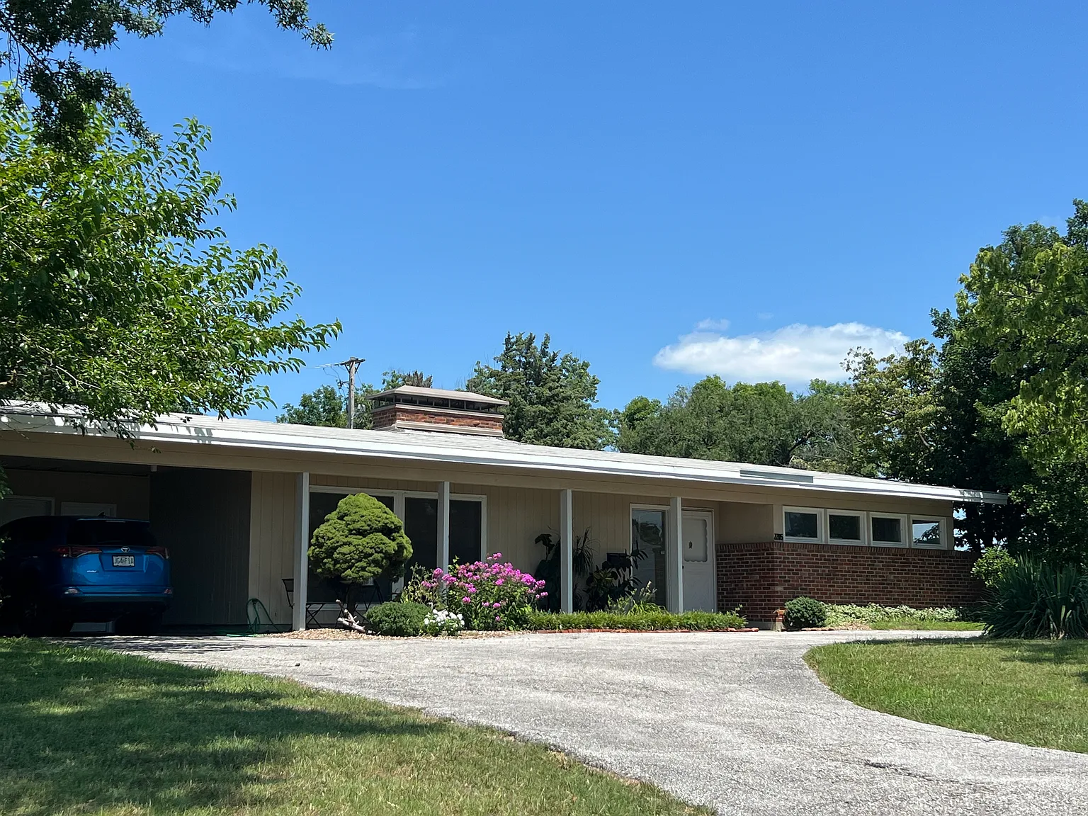 3 bed, 1460 sqft, $1,825 — Photo 1
