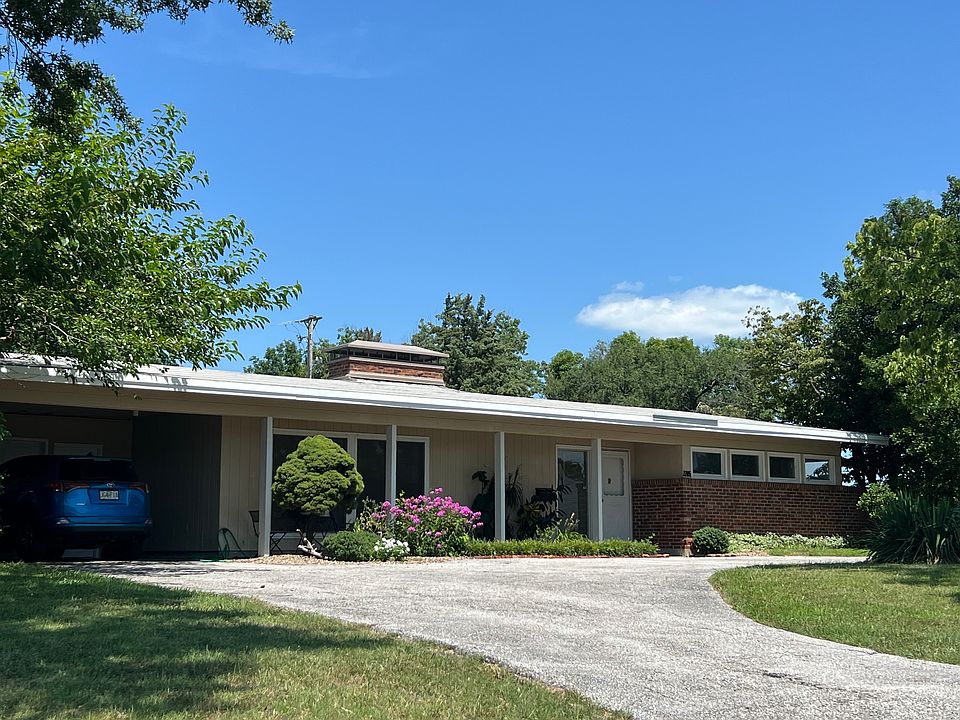 1st image of 2205 Country Club Dr