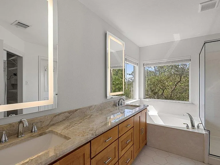17133 Majestic Ridge Rd — Photo 21