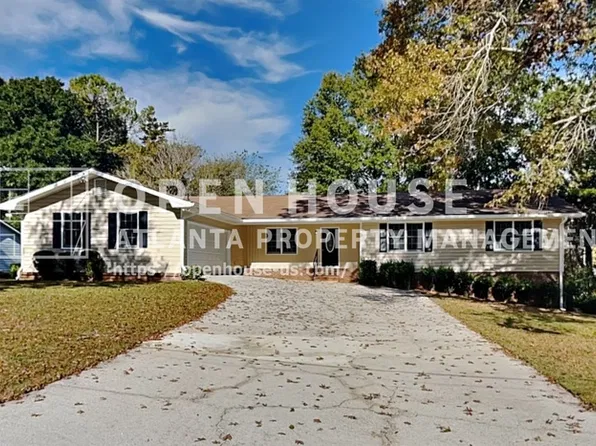 4305 Riverside Dr SW, Lilburn, GA 30047