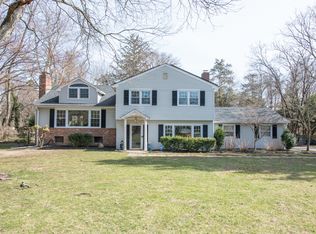 100 Rivers Edge Dr, Little Silver, NJ 07739