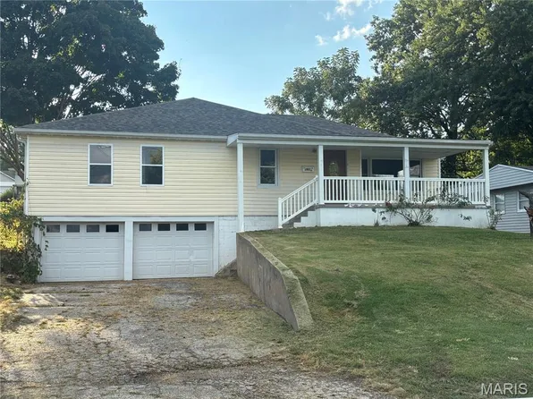 3821 Apache Trl, Hannibal, MO 63401
