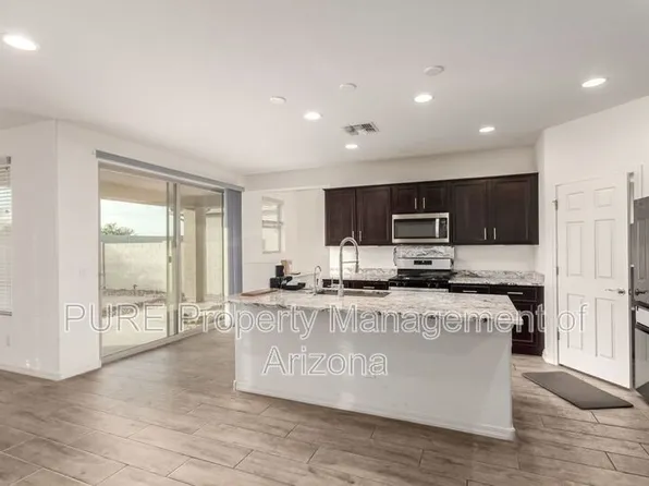 5616 N 90th Dr, Glendale, AZ 85305