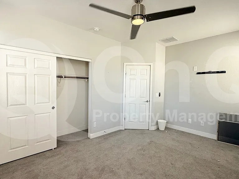 3713 E Robert St — Photo 10