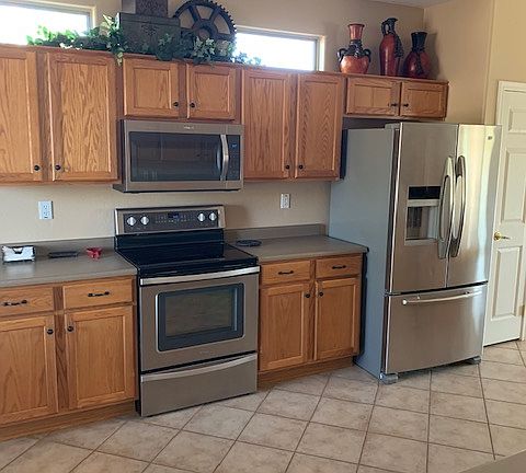 3rd image of 18637 N Kiva Ct