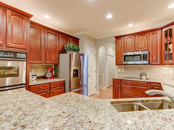 5th image of 12660 Providence Glen Ln