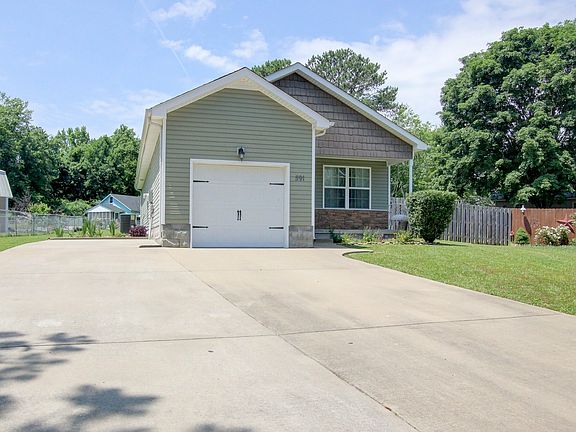 2nd image of 591 Woodhaven Dr