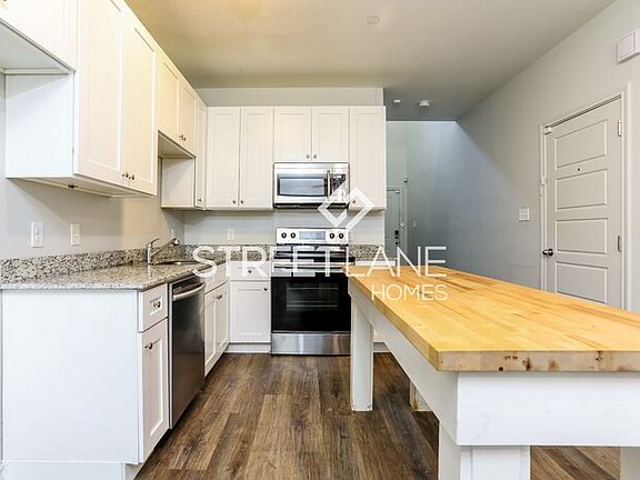 5th image of 3425 Heritage Ln