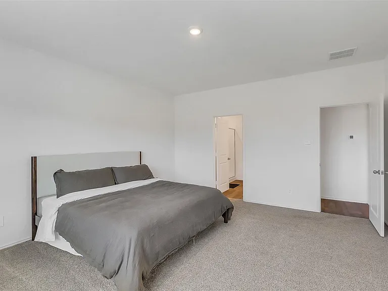 4210 Bromham Farms Dr — Photo 16