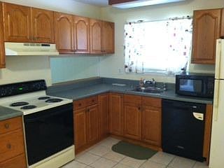 Eat In Kitchen 