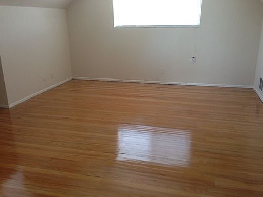2nd image of 2642 Orchid St