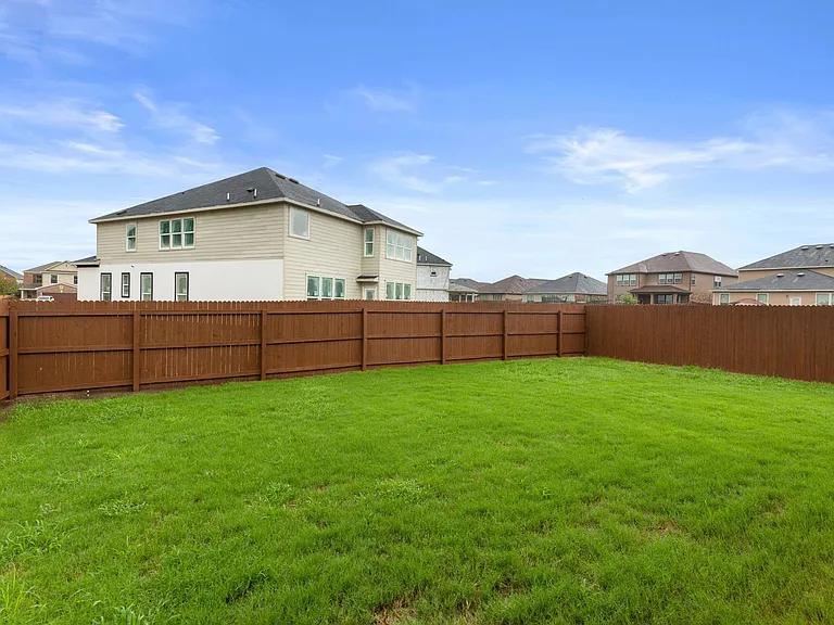 2073 Oxbow Cir — Photo 19
