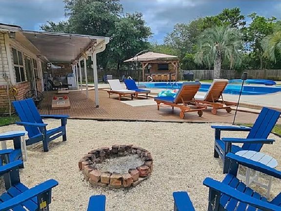 Fire pit