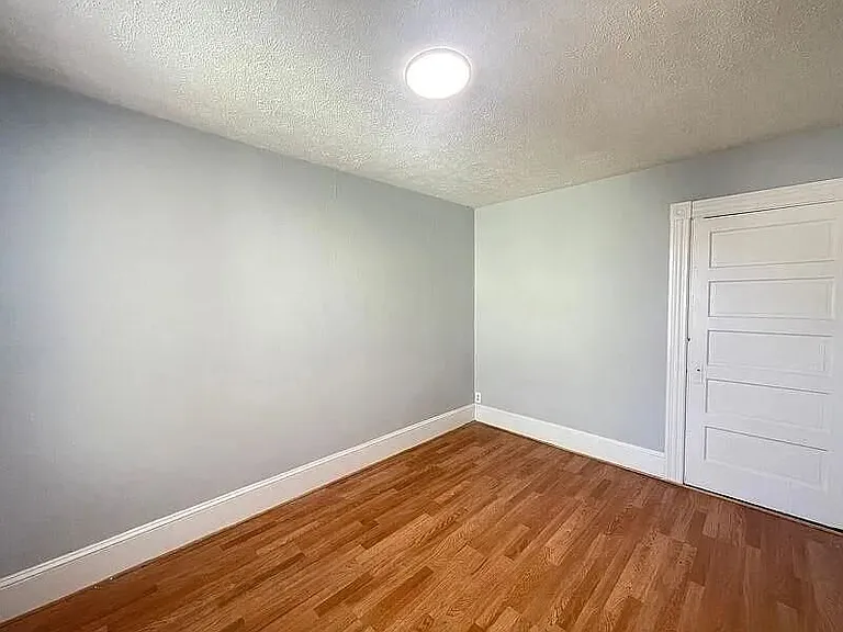 231 Laurel St #3 — Photo 18