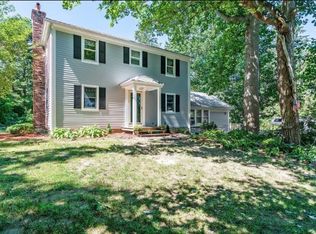 16 Pimlico Pond Rd, Forestdale, MA 02644