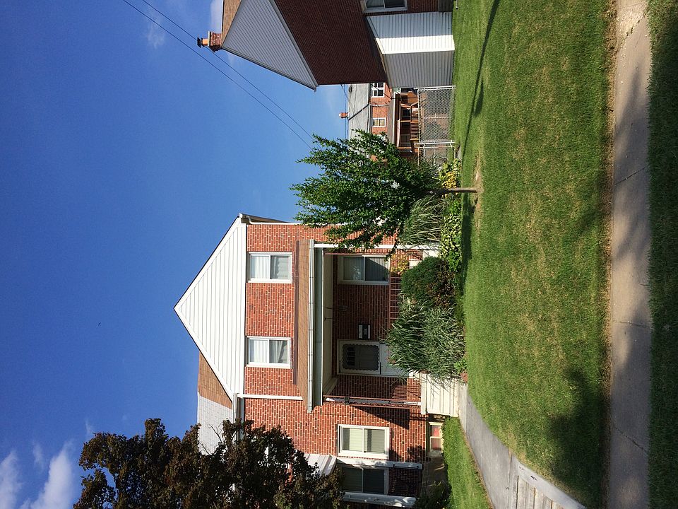 2nd image of 8351 Ridgely Oak Rd