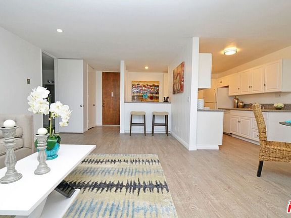 3rd image of 5900 Canterbury Dr APT A302
