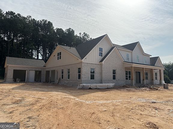 2nd image of 1556 New Hope Rd