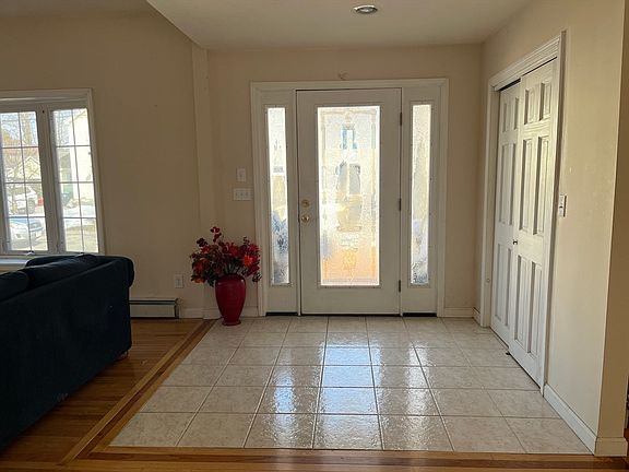 2nd image of 10 George St