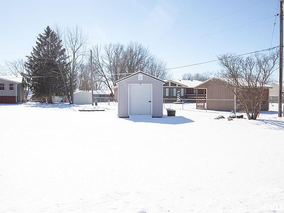 5th image of 1140 Oak Dr