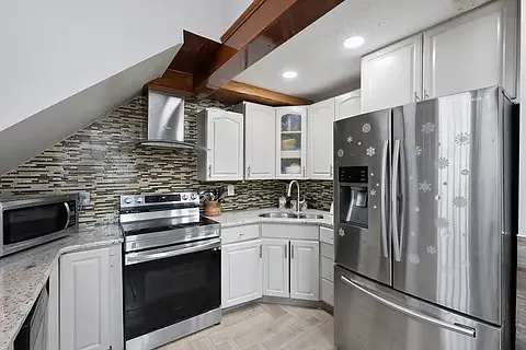 6 Harrington Way — Photo 3