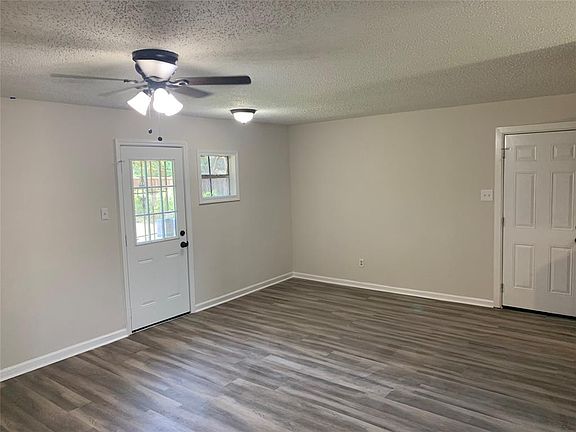 4th image of 4160 Clark College Dr