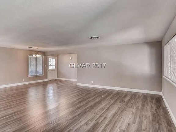 5th image of 4091 Oakhill Ave