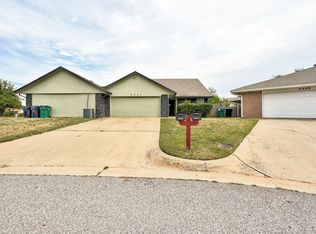 6900 Woodlake Dr, Oklahoma City, OK 73132