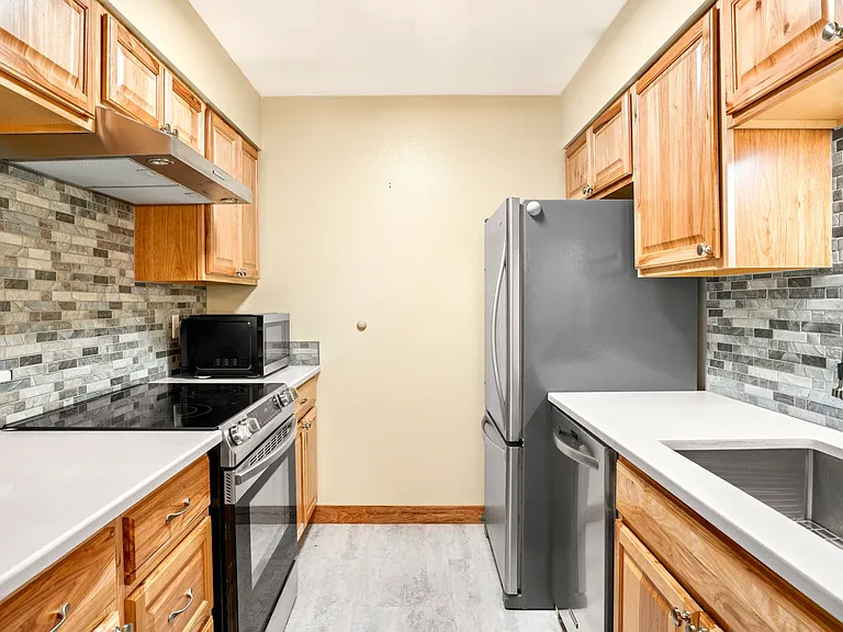 4660 White Rock Cir #5 — Photo 3