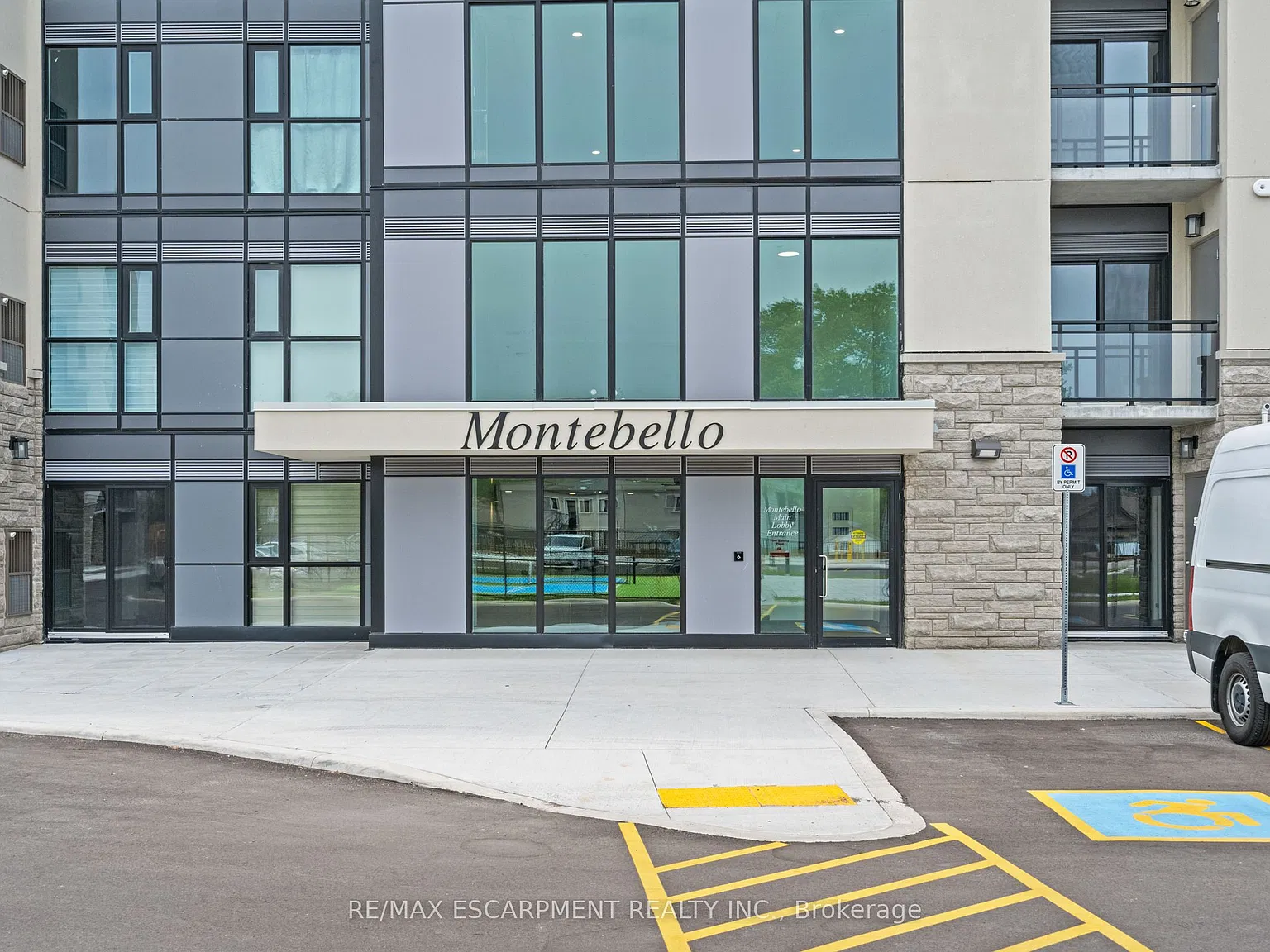 3 bed, $2,350 — Photo 2
