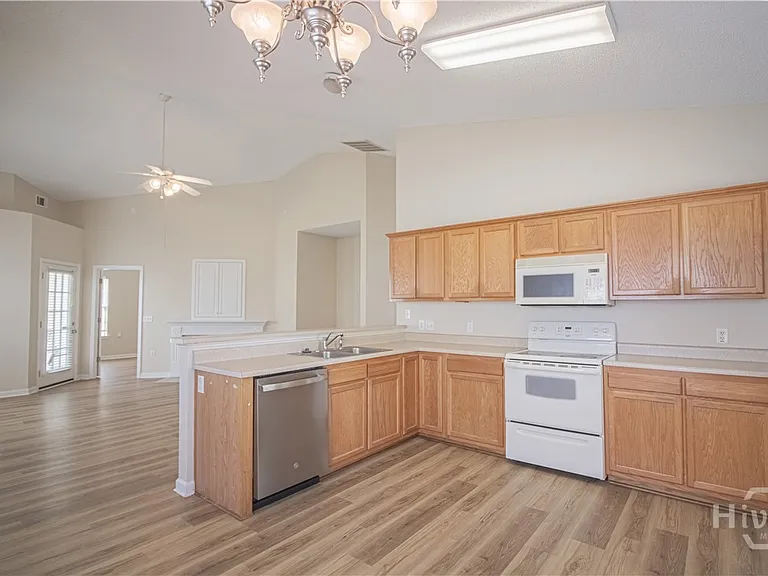 116 Slate Cir — Photo 9