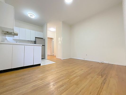 1st image of 338 E 92nd St APT 20