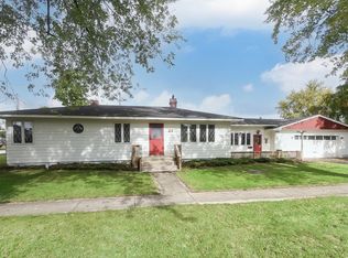 24 Mattesen St, Gilberts, IL 60136