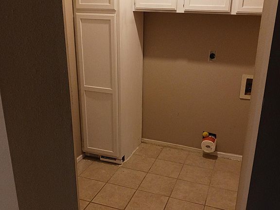 4th image of 917 N 28th St