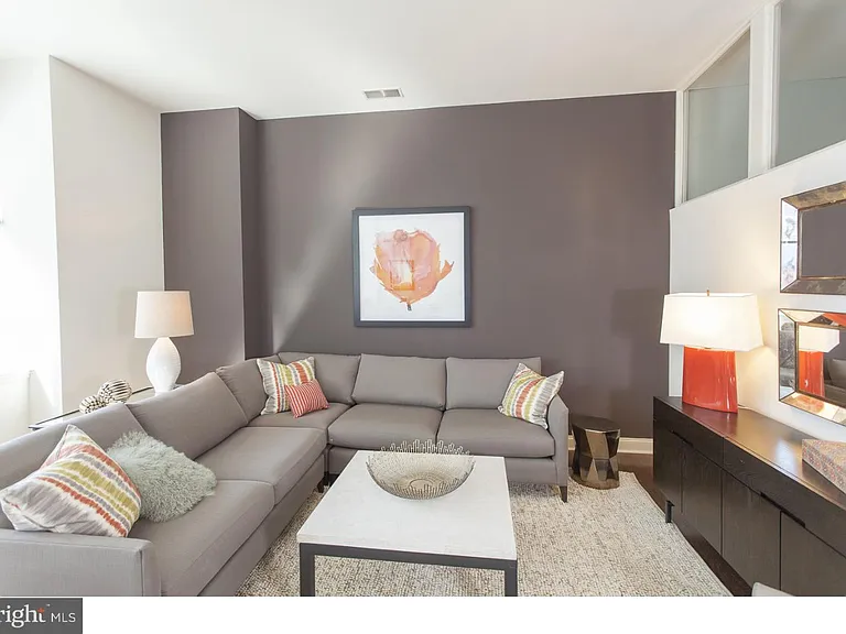 811-1 Filbert St #107 — Photo 14