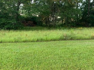 4 Fishermans Trl, Huntsville, TX 77320