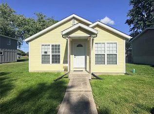 905 Madison St, Gillespie, IL 62033