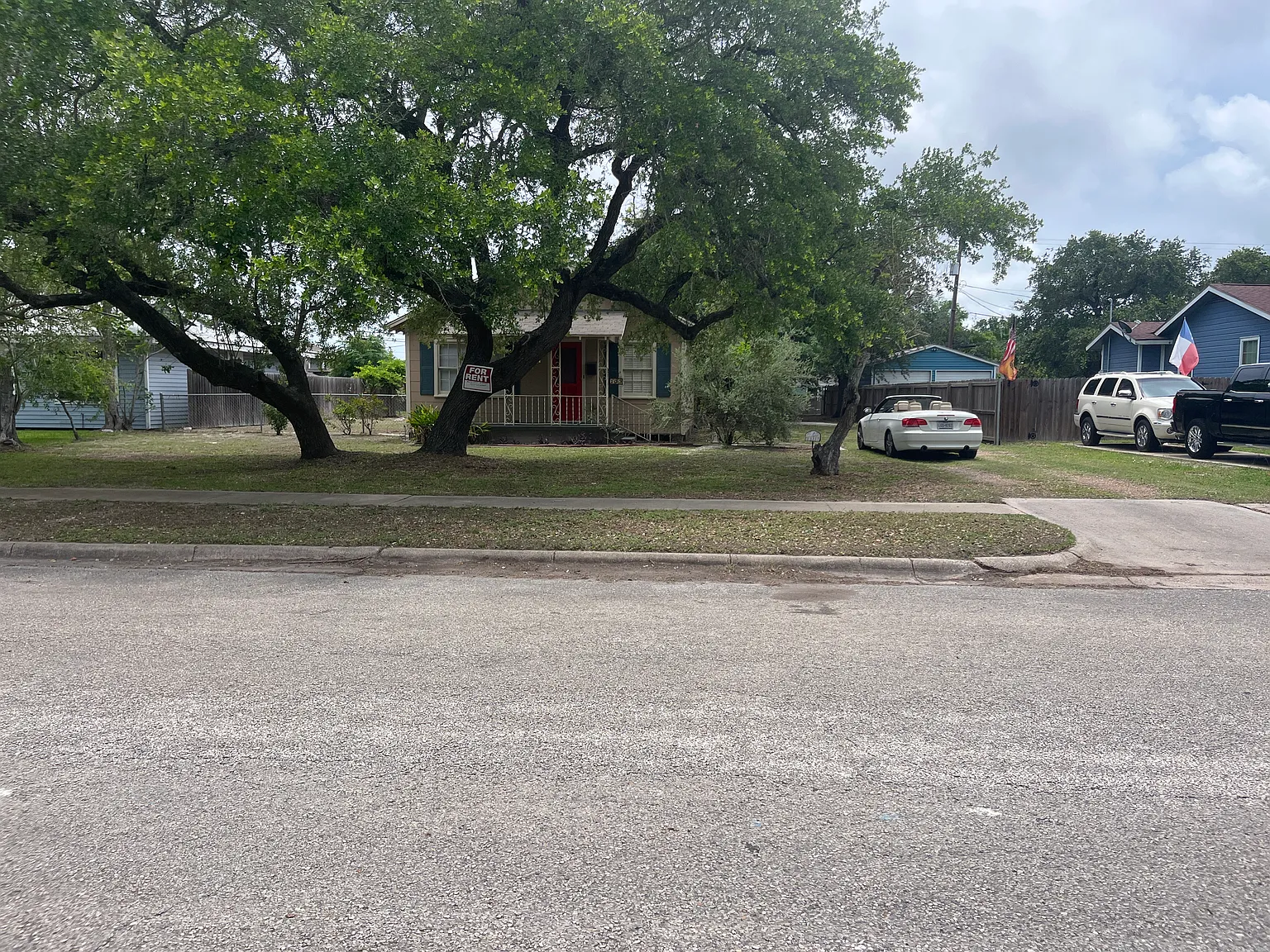 2 bed, 1300 sqft, $1,550 — Photo 3