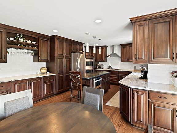 4th image of 411 Anniston Ln
