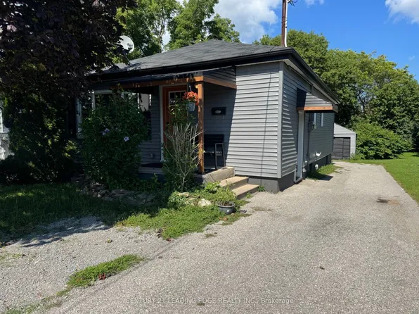 293 Oshawa Blvd N, Oshawa, ON L1G 5T2