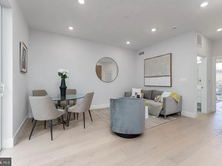 1112 6th St NW #6 — Photo 3