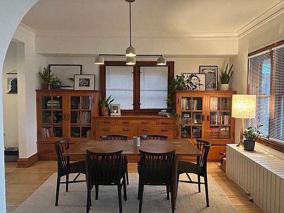4th image of 304 E Rosedale Ave