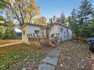 34 Nancy St, Wasaga Beach, ON L9Z 2K5
