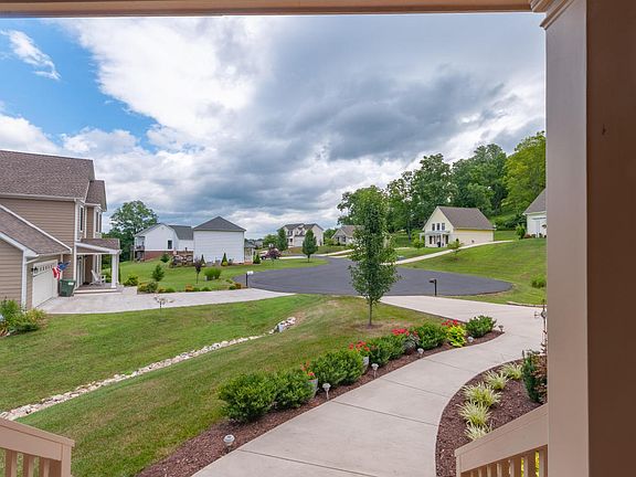 3rd image of 292 New Cameron Dr
