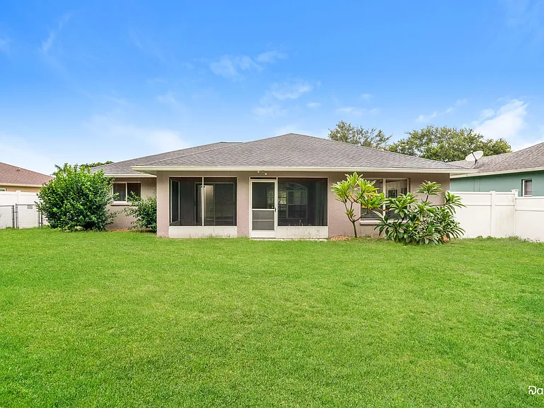 2361 Appaloosa Cir — Photo 16